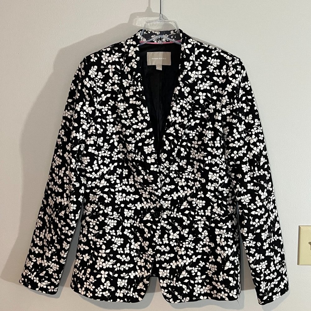 Banana Republic/Floral Blazer Jacket/Black and White/14 Tall/EUC